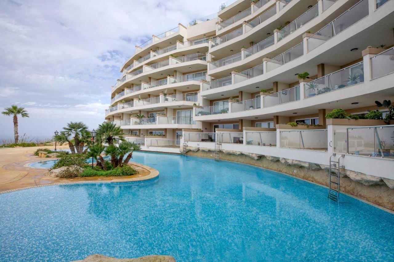 Apartment With Pool-Hosted By Sweetstay Zebbug  Exterior photo