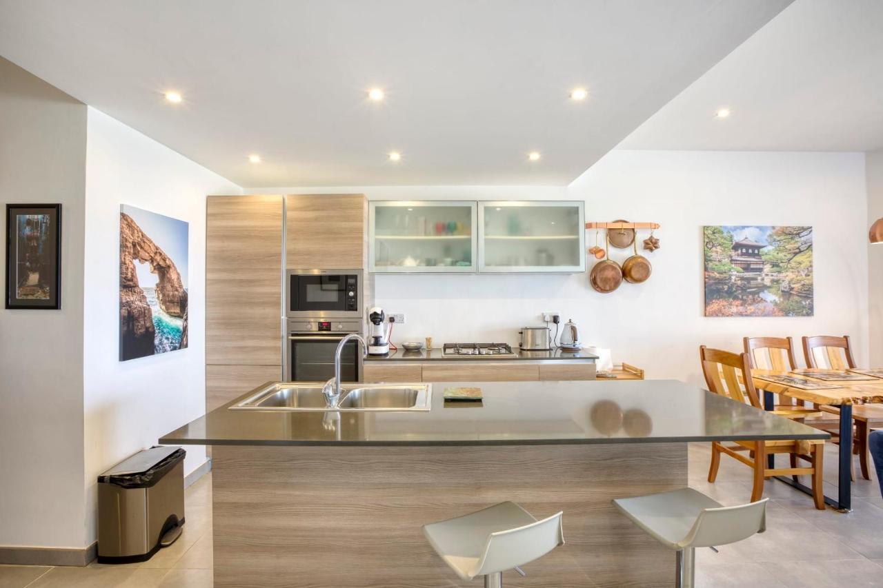 Apartment With Pool-Hosted By Sweetstay Zebbug  Exterior photo